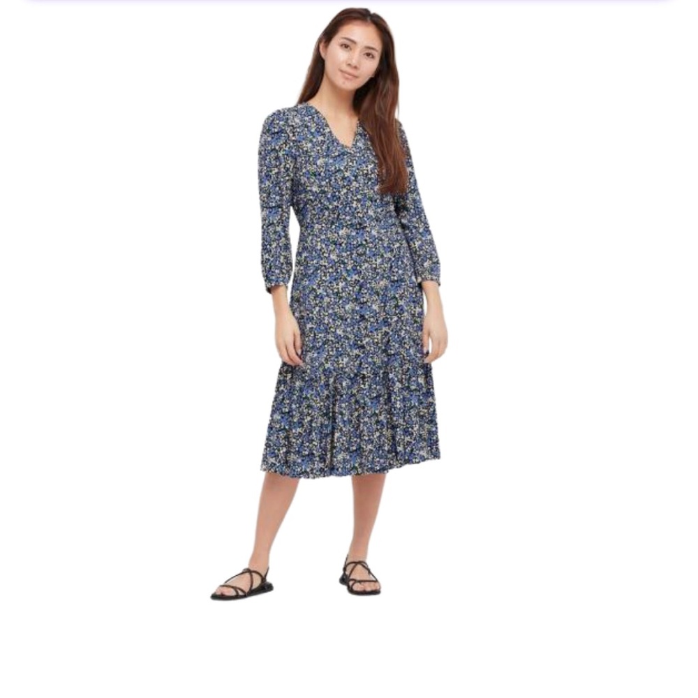 Uniqlo floral Midi dresses‎ V neck and three-quarter sleeves  dress